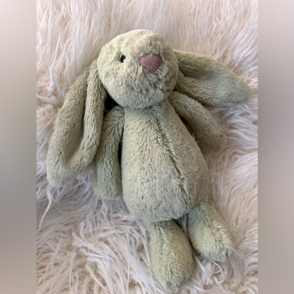 Authentic Jellycat Bashful Bunny Kiwi 12” medium